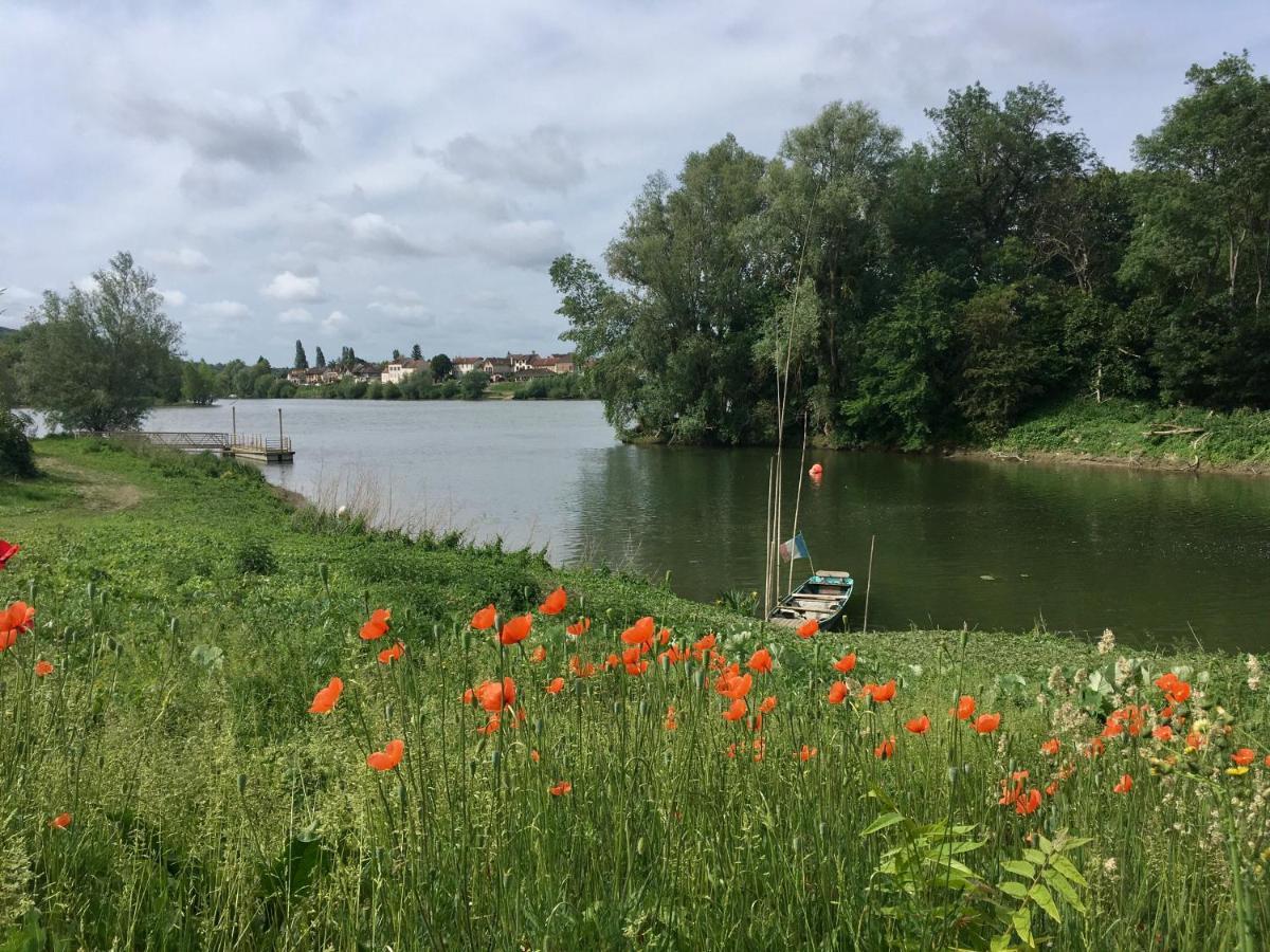 En Bord De Seine Bed & Breakfast Vetheuil Ngoại thất bức ảnh